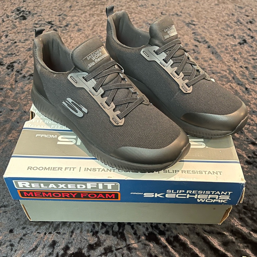 Skechers Women's Squad Sr Food Service Shoe